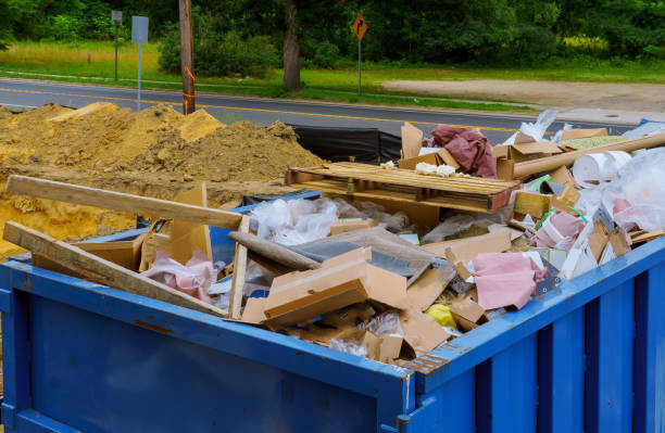 Best Retail Junk Removal  in Chinook, MT